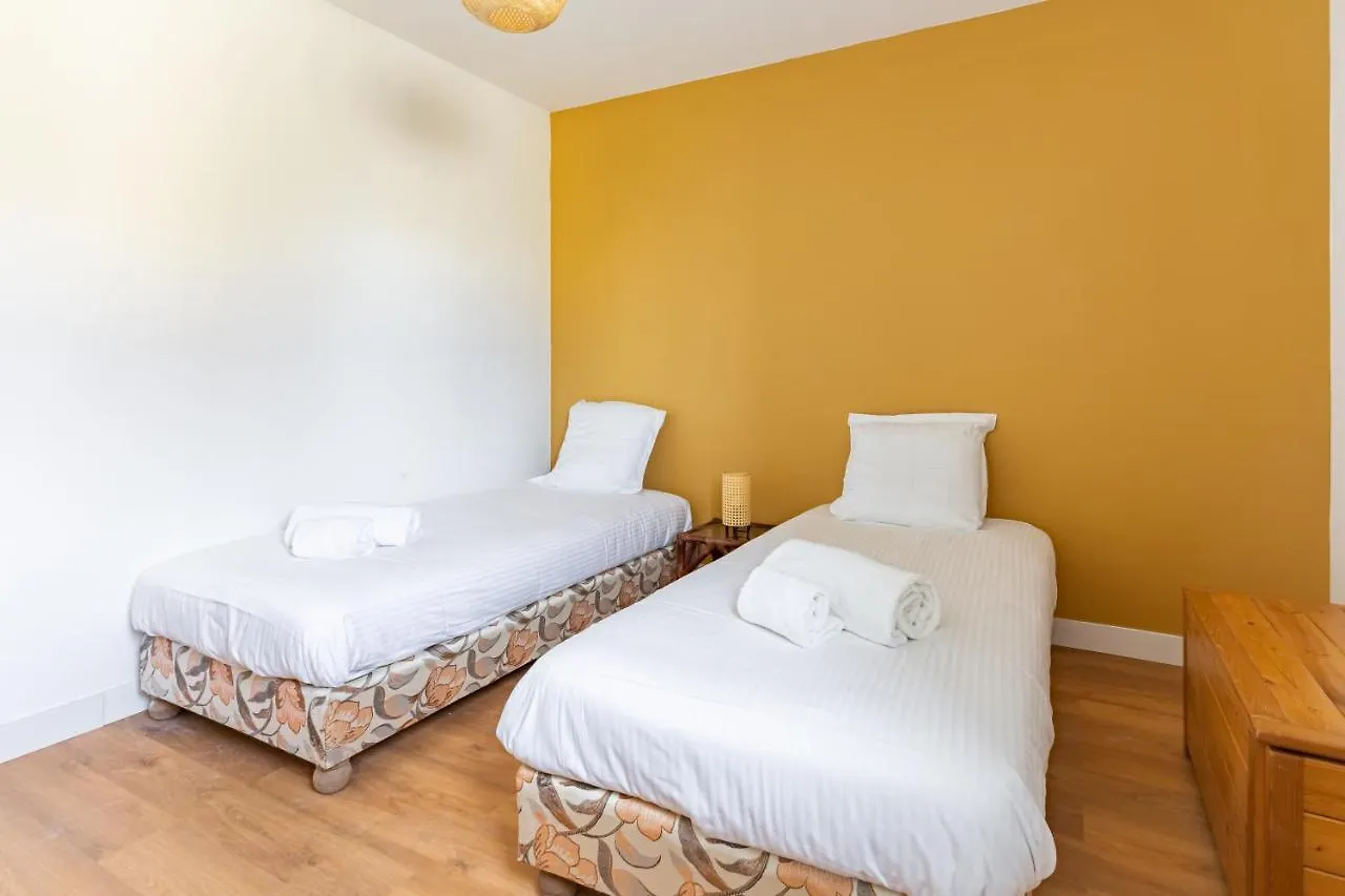 Terre Marine - Bel Appartement Avec Terrasse Vue Mer Cassis Apartment